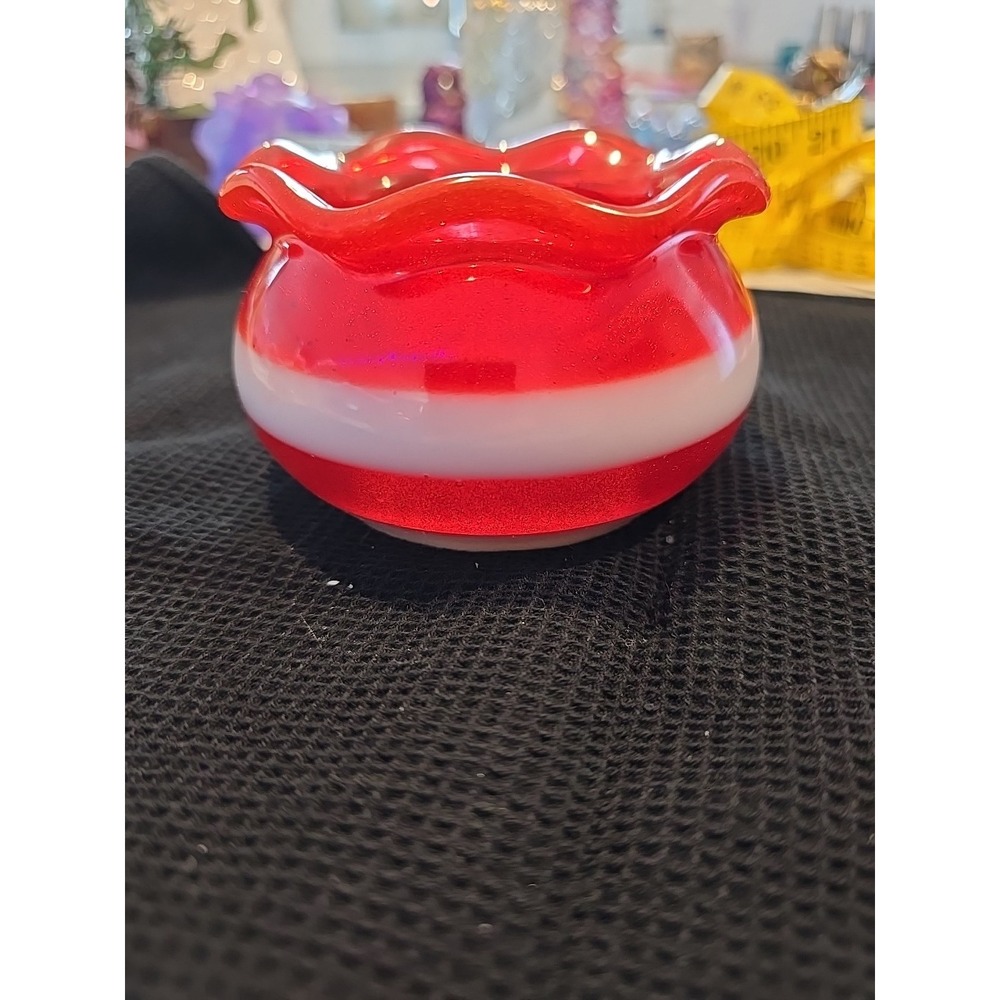 Handmade Resin Candy‎ Cane Wavy Edge Bowl Red White 658